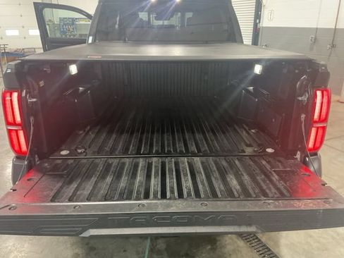Used 2024 Toyota Tacoma TRD Sport w/ TRD Sport Premium Package AWD/4WD image 26
