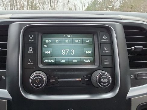 Used 2016 RAM 2500 SLT AWD/4WD image 17