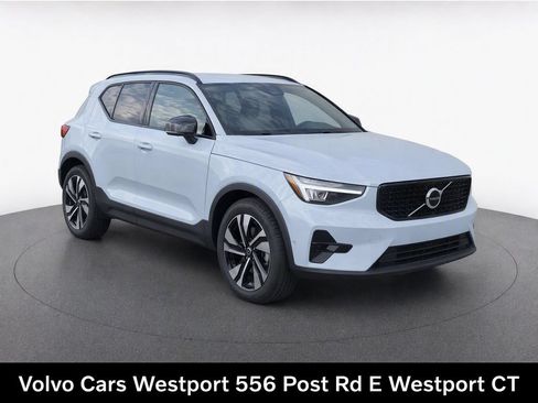 Certified 2025 Volvo XC40 B5 Ultra w/ Protection Package Premier AWD/4WD image 1