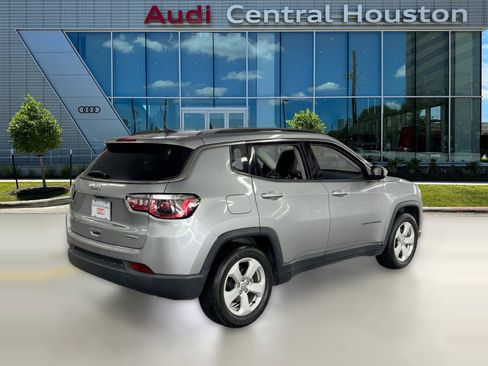 Used 2020 Jeep Compass Latitude image 8