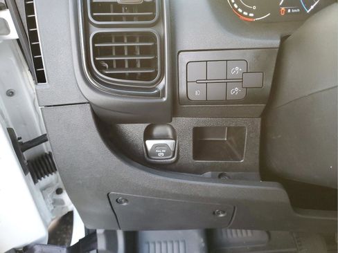 New 2025 RAM ProMaster 3500 image 32