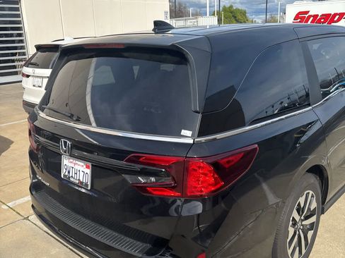 New 2026 Honda Odyssey EX-L image 2