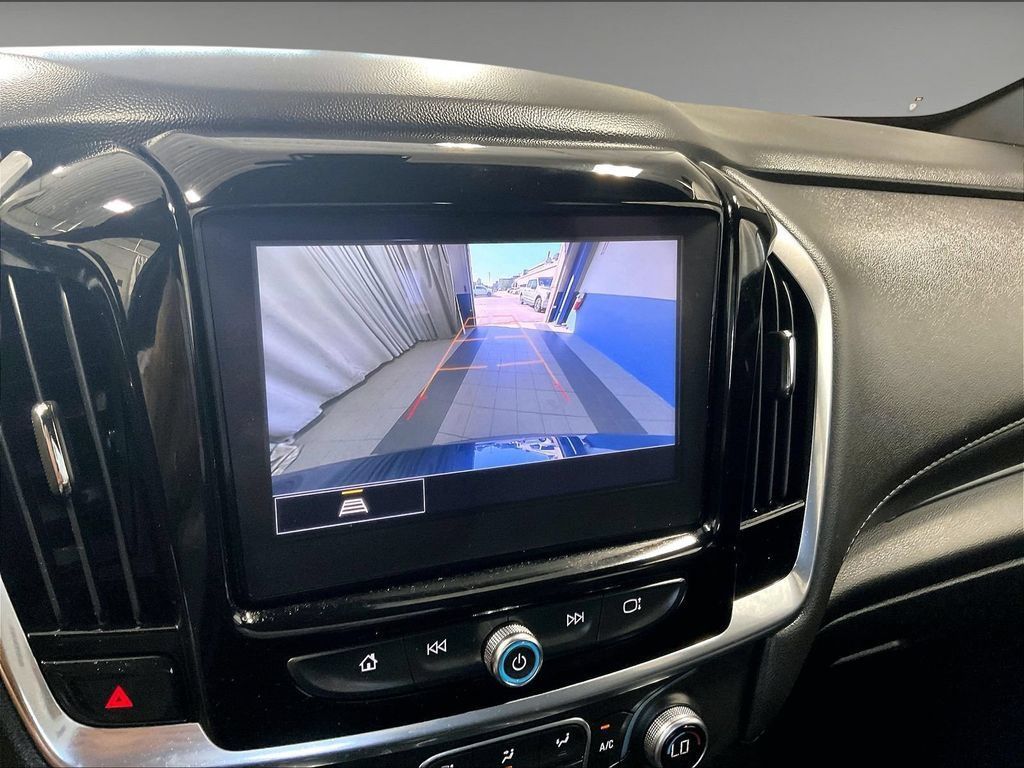 Used 2023 Chevrolet Traverse LT AWD/4WD image 20