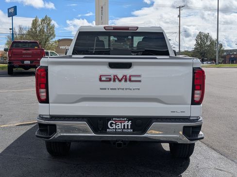 New 2026 GMC Sierra 1500 SLE w/ Preferred Package AWD/4WD image 4