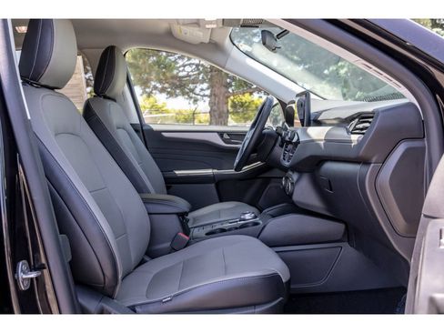 Used 2022 Ford Escape SE w/ Convenience Package AWD/4WD image 11