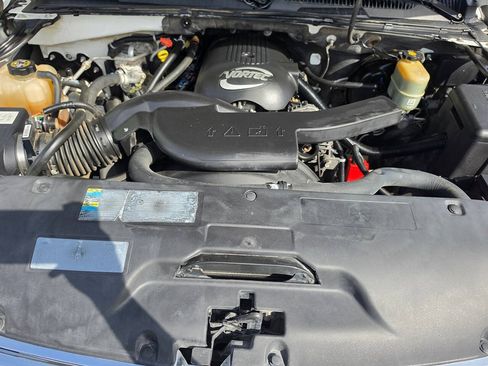 Used 2002 Chevrolet Suburban LS RWD image 54