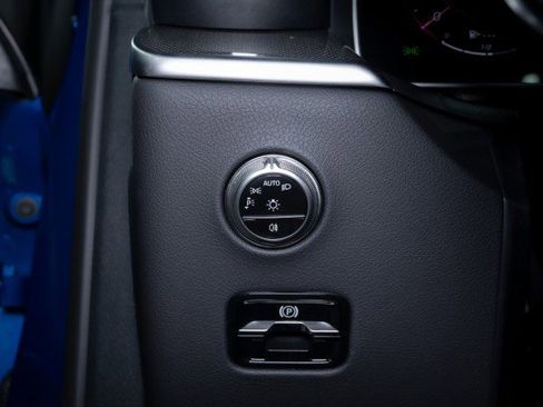 Used 2025 Mercedes-Benz GLC 43 AMG 4MATIC image 20