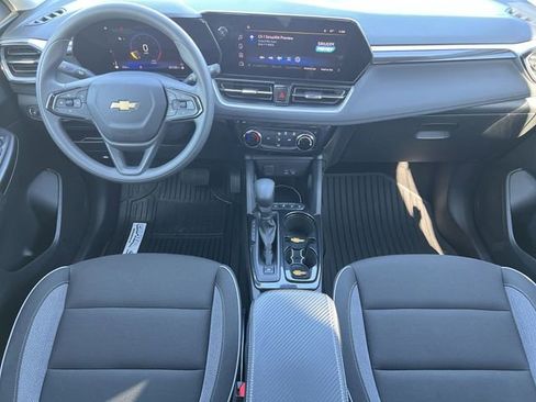 Used 2024 Chevrolet TrailBlazer LT w/ Driver Confidence Package image 10