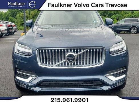 New 2025 Volvo XC90 B6 Plus w/ Protection Package Premier image 2