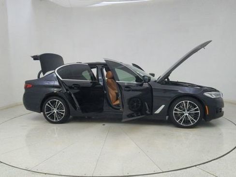 Used 2021 BMW 530i w/ Convenience Package image 69
