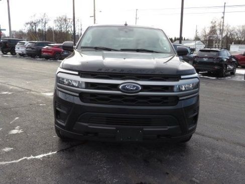 Certified 2022 Ford Expedition XLT image 11