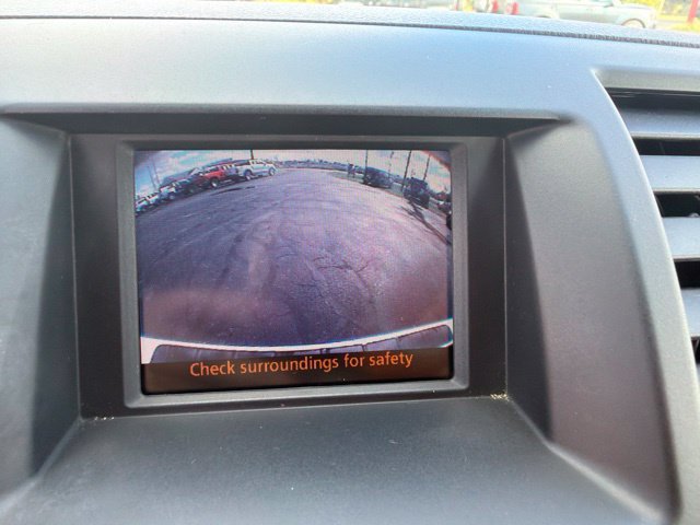Used 2012 Toyota Highlander FWD w/ Tech Pkg image 17