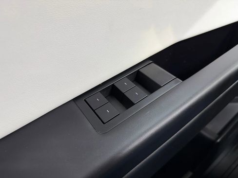 Used 2024 Tesla Cybertruck AWD Crew Cab image 25