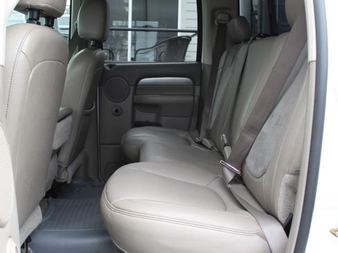 Used 2004 Dodge Ram 1500 Truck SLT w/ Sport Appearance Group AWD/4WD image 21