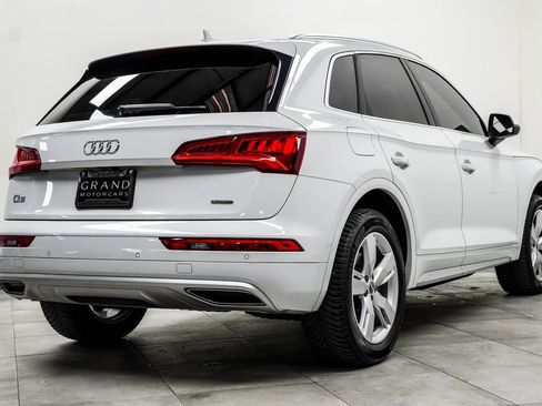 Used 2019 Audi Q5 2.0T Premium Plus w/ Premium Plus Package image 12