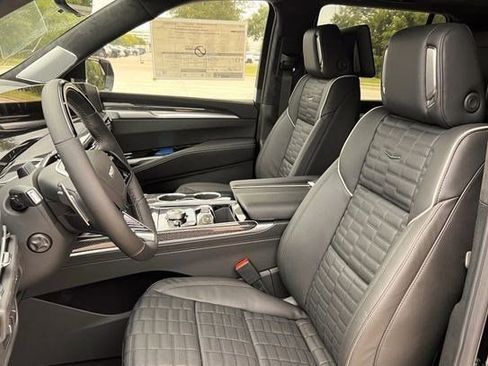 New 2026 Cadillac Escalade V AWD/4WD image 21