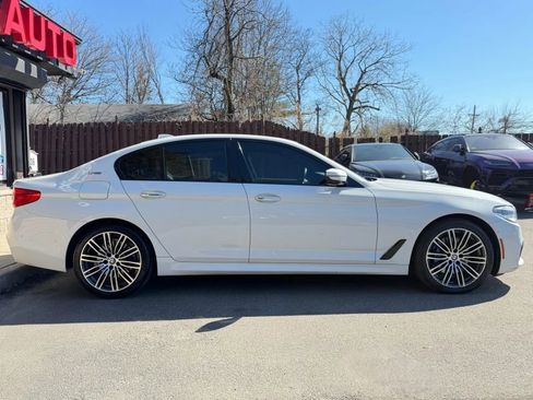 Used 2018 BMW 530e xDrive 530e xDrive iPerformance Sedan image 2