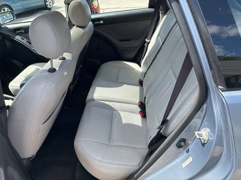 Used 2004 Toyota Matrix XR AWD/4WD image 11