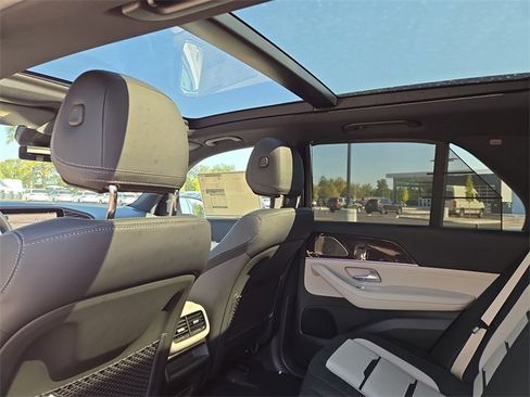 New 2026 Mercedes-Benz GLE 53 AMG 4MATIC image 30