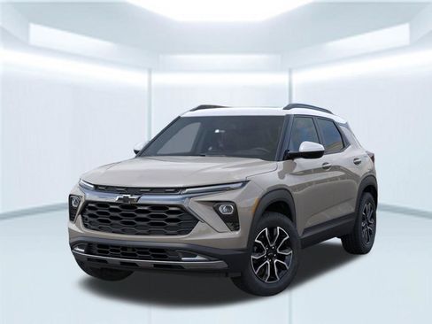 New 2026 Chevrolet TrailBlazer ACTIV FWD image 2