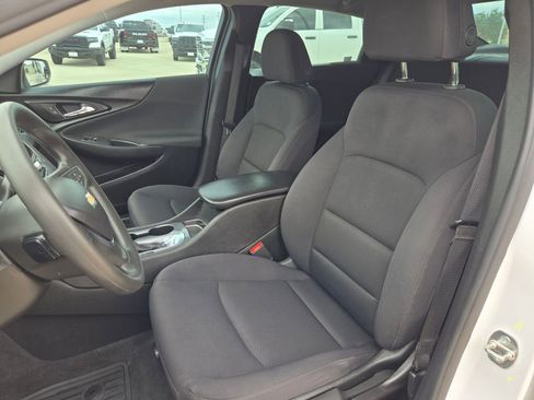 Used 2022 Chevrolet Malibu LS FWD image 10