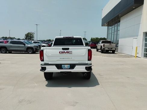 Used 2021 GMC Sierra 2500 Denali AWD/4WD image 3