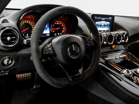 Used 2018 Mercedes-Benz AMG GT R image 12