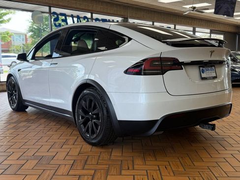Used 2023 Tesla Model X AWD/4WD image 7