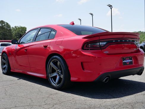 Used 2018 Dodge Charger SRT Hellcat RWD image 10