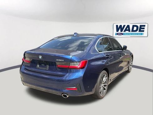 Used 2020 BMW 330i xDrive Sedan w/ Premium Package AWD/4WD image 4