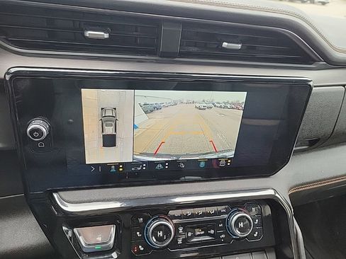 Used 2023 GMC Sierra 1500 AT4 w/ Technology Package image 22