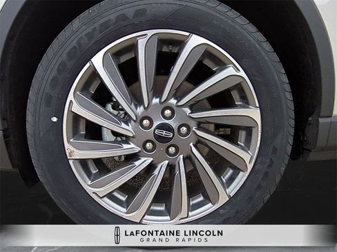 Certified 2023 Lincoln Corsair Reserve image 29