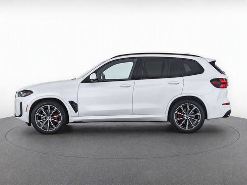 Used 2024 BMW X5 xDrive40i w/ M Sport Package AWD/4WD image 6