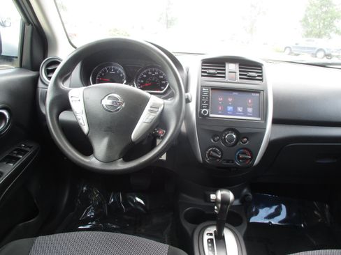 Used 2019 Nissan Versa SV FWD image 12