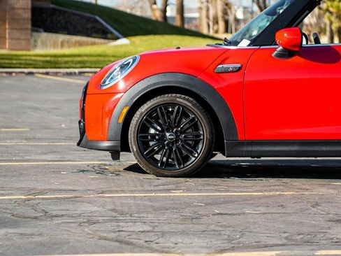 Certified 2022 MINI Cooper S image 14