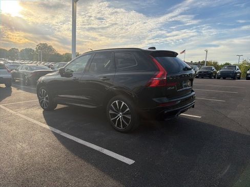Used 2024 Volvo XC60 B5 Plus w/ Protection Package Premier AWD/4WD image 6