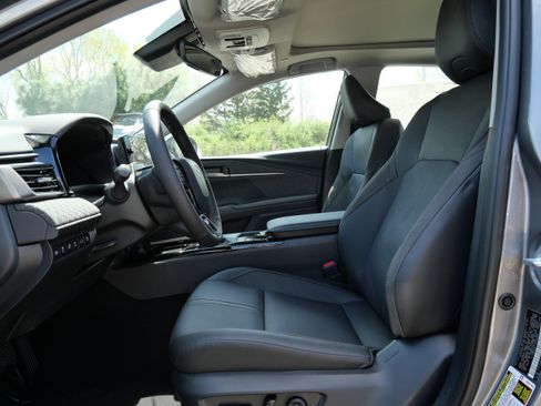 New 2026 Toyota Camry XLE AWD/4WD image 5