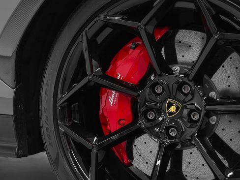 Used 2023 Lamborghini Urus Performante AWD/4WD image 14