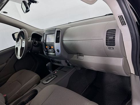 Used 2020 Nissan Frontier SV w/ Midnight Edition Floor Mats image 27