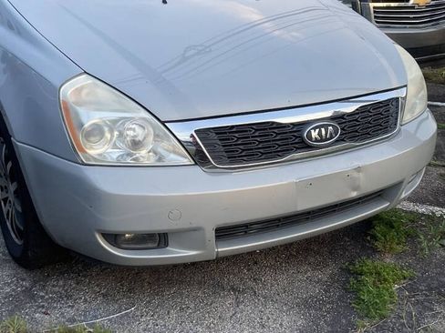 Used 2012 Kia Sedona EX w/ Luxury Pkg FWD image 4