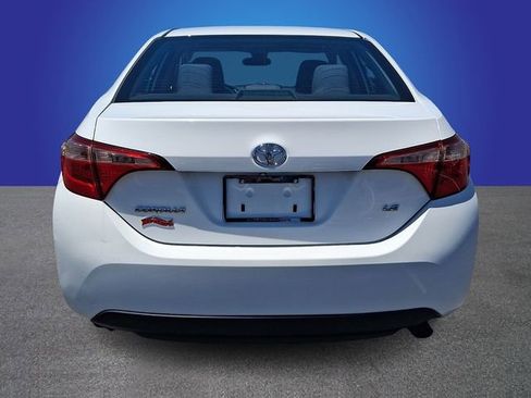 Used 2018 Toyota Corolla LE FWD image 5