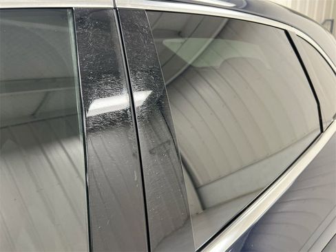 Used 2017 Porsche Macan Turbo image 31