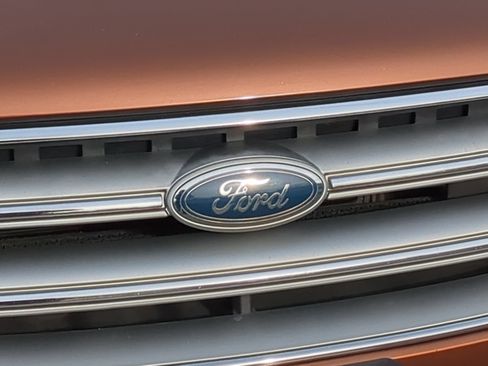 Used 2017 Ford Escape SE AWD/4WD image 15