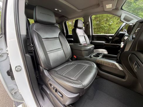 Used 2023 GMC Sierra 2500 Denali AWD/4WD image 39