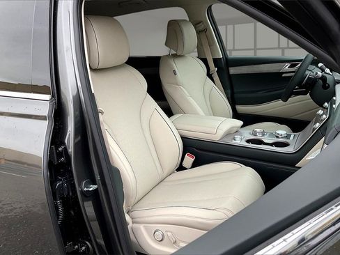 New 2026 Genesis GV80 2.5T Advanced image 10