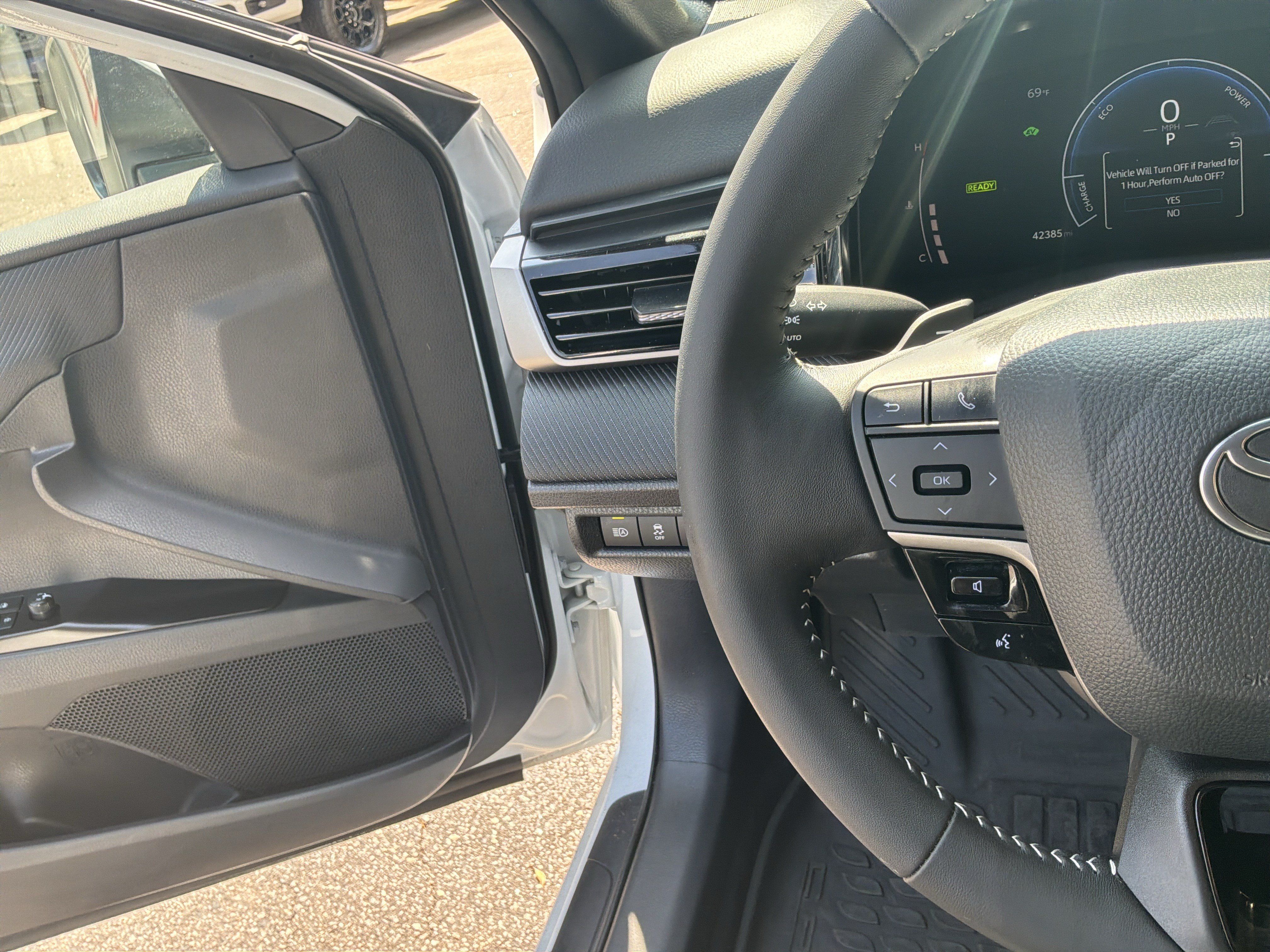 Used 2026 Toyota Camry SE w/ Convenience Package FWD image 19