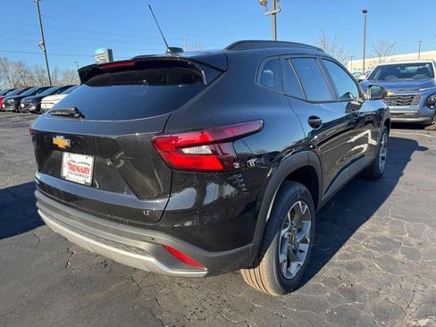 New 2026 Chevrolet Trax LT w/ Driver Confidence Package image 3