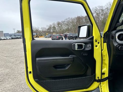 Used 2024 Jeep Wrangler Sport S image 23