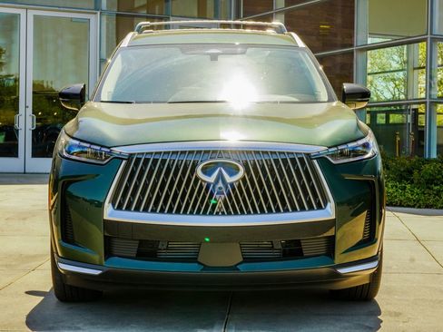 Certified 2026 INFINITI QX60 Luxe w/ Cargo Package FWD image 7