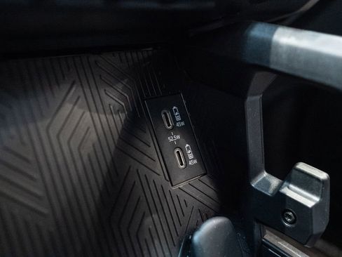 Certified 2025 Toyota Tacoma TRD Sport image 30